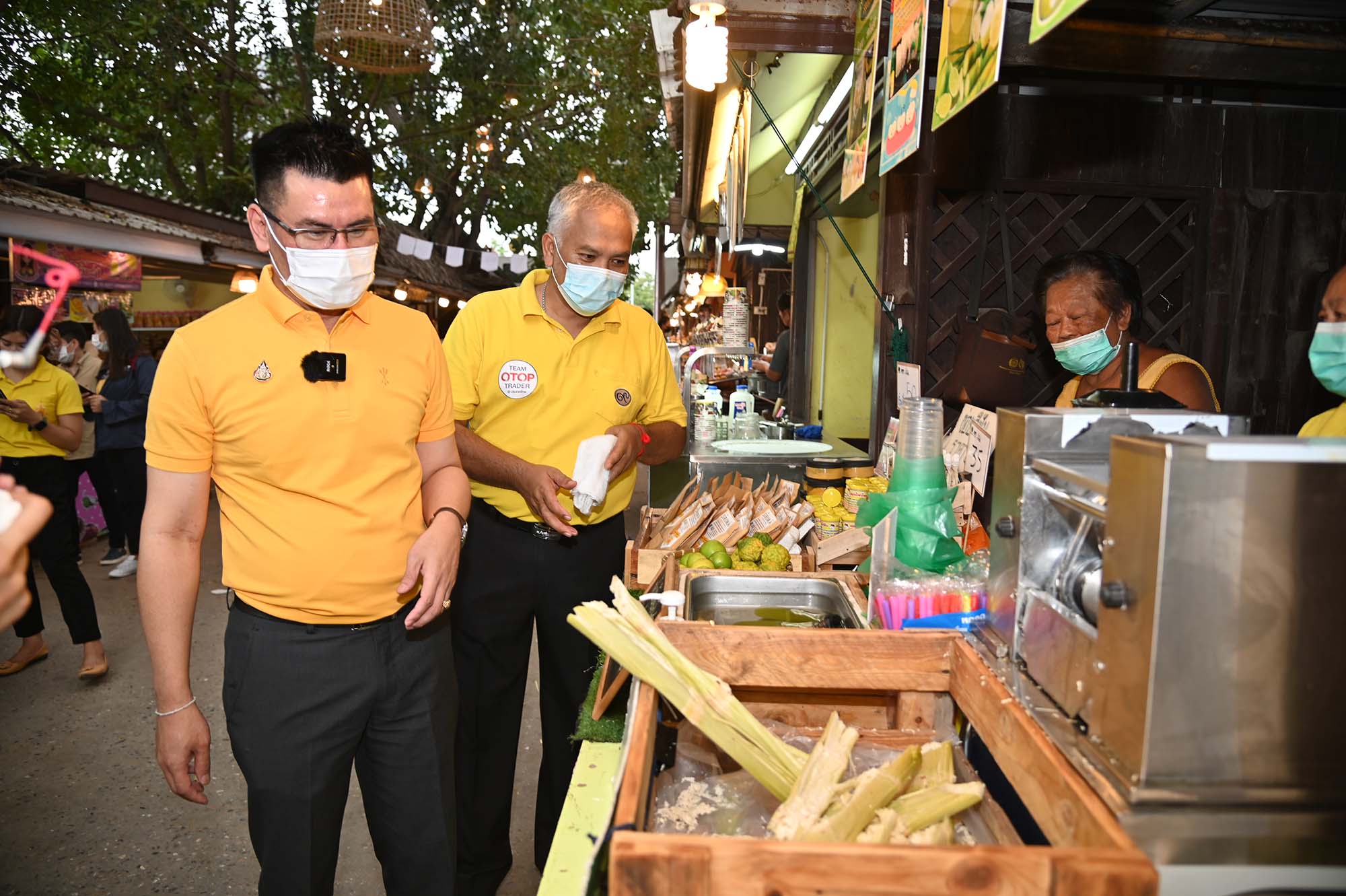 กิจกรรมกระตุ้นเศรษฐกิจเชื่อมโยงสินค้าชุมชน ตลาดต้องชมตลาดหลวงปู่ทวด