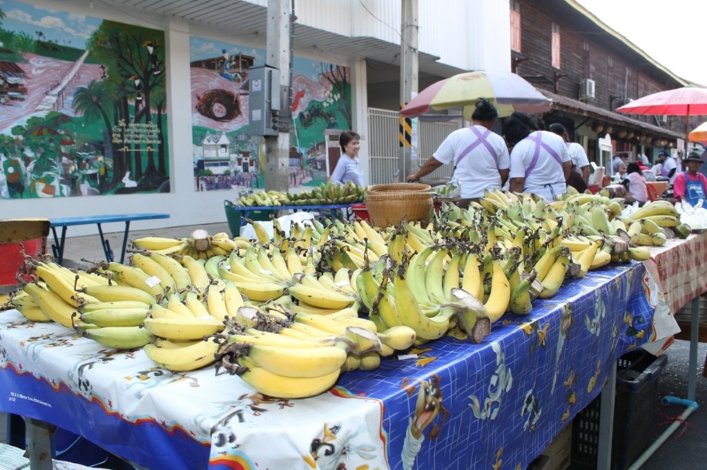 11174_สินค้าในตลาด 10.jpg