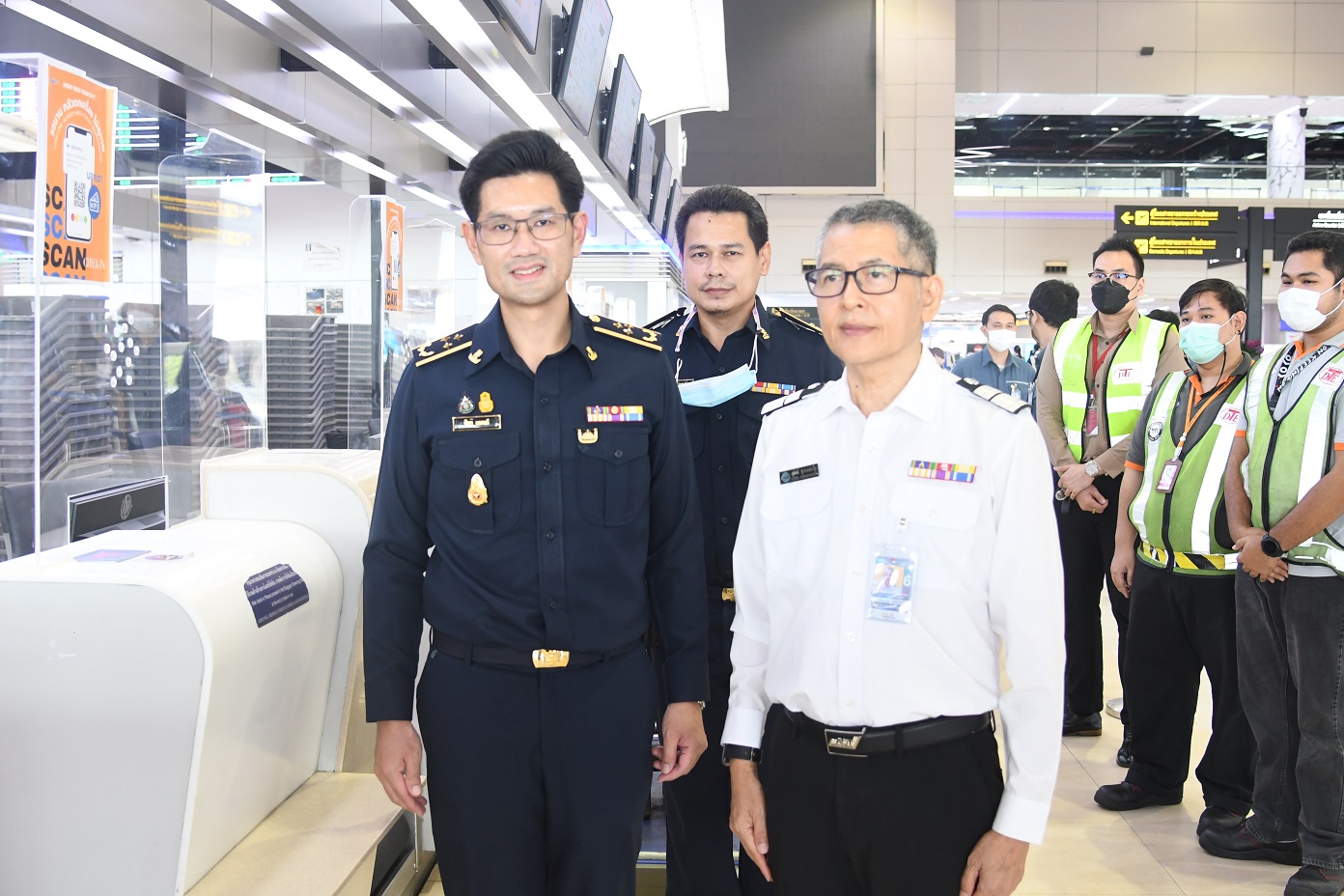 "พาณิชย์" ตรวจสอบการบรรจุก๊าซหุงต้ม และตรวจสอบเครื่องชั่งน้ำหนักกระเป๋าสัมภาระ