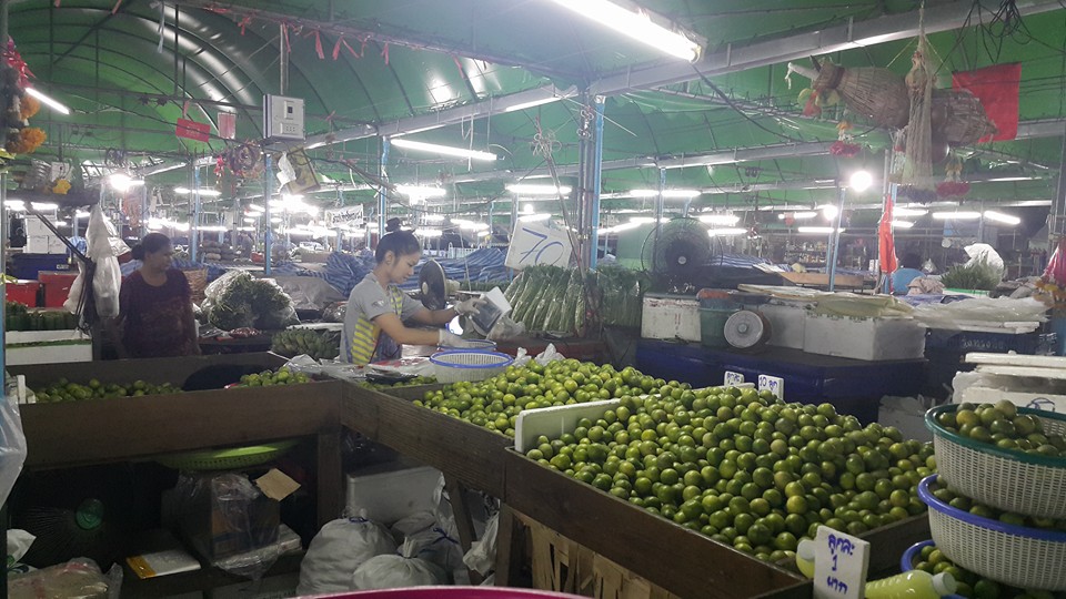 22006_ภายในตลาด 2.jpg