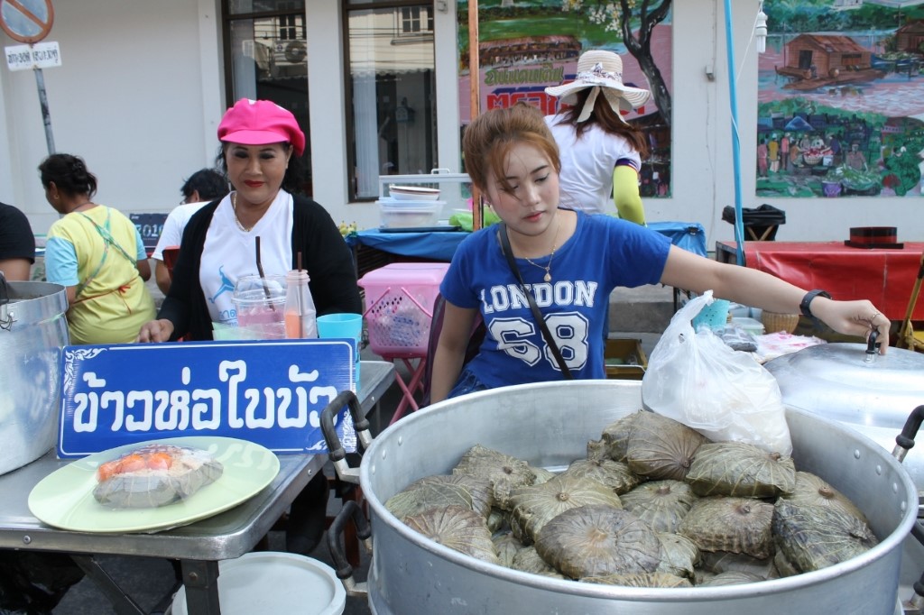 11180_สินค้าในตลาด 11.jpg