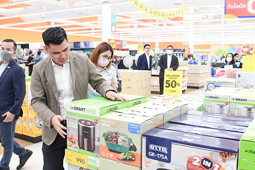 กรมการค้าภายในหนุน P&G  จัดกิจกรรม “Downy คืนรอยยิ้มให้น้องๆ ต้อนรับเปิดเทอม”