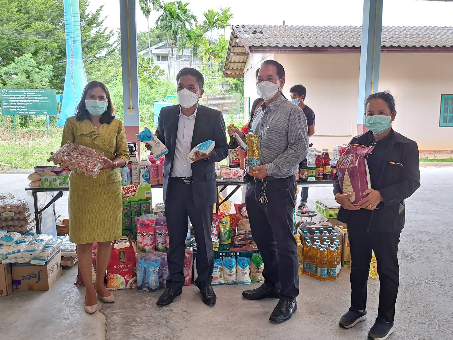 รองอธิบดีกรมการค้าภายใน ตรวจติดตามโมบายพาณิชย์ลดราคา! Lot 20