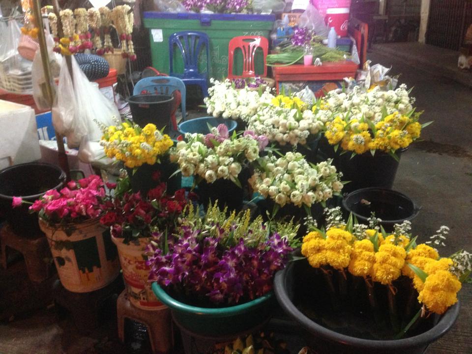 45242_แผงค้า ดอกไม้.jpg