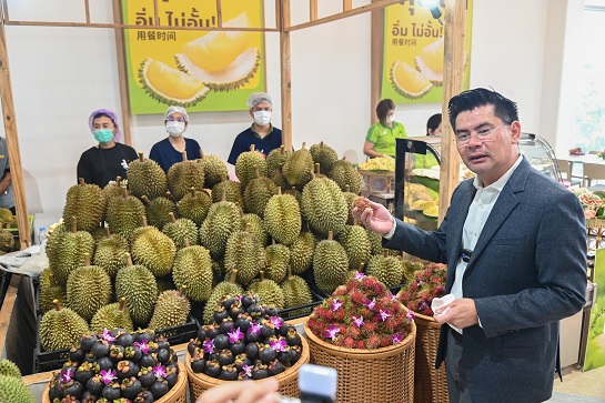 พาณิชย์ ร่วมส่งเสริมกิจกรรม ตามมาตรการบริหารจัดการผลไม้ปี 2567