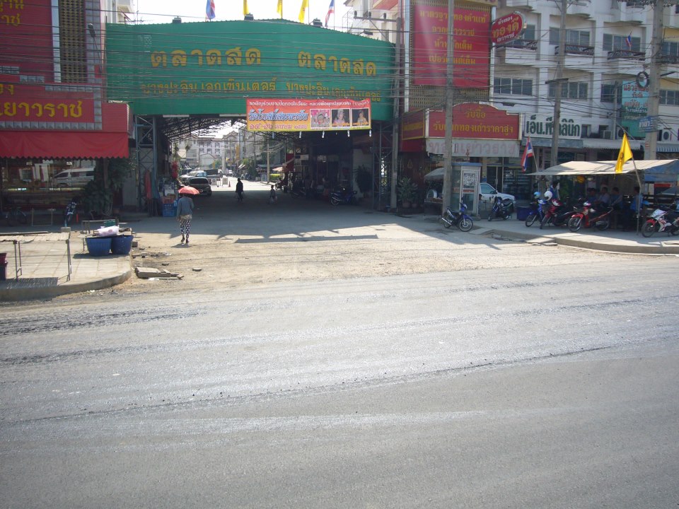 22645_ด้านหลังตลาด.jpg