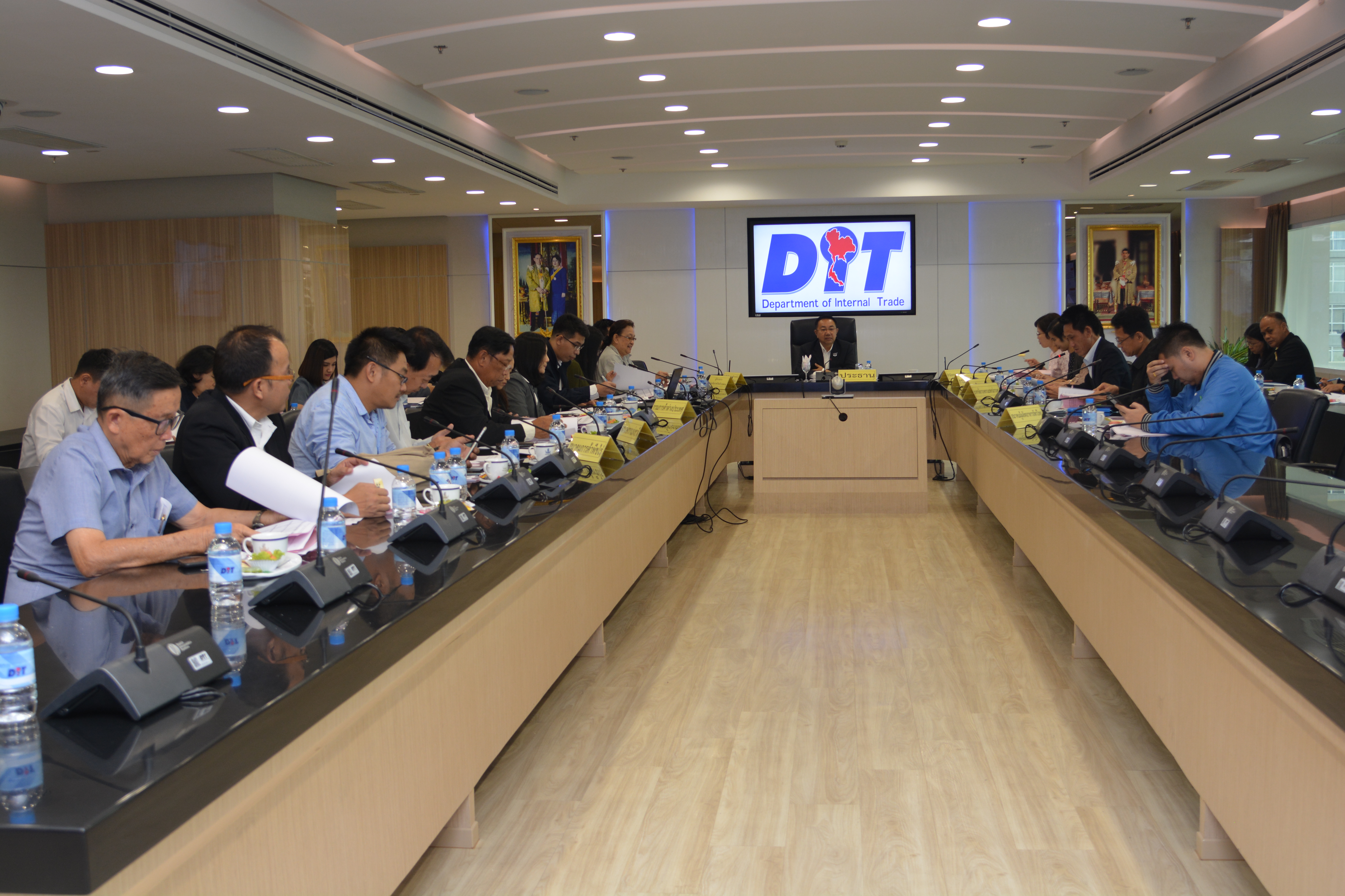 การประชุมคณะอนุกรรมการกำกับดูแลและกำหนดเกณฑ์กลางอ้างอิงโครงการประกันรายได้เกษตรกรผู้ปลูกข้าวโพดเลี้ยงสัตว์