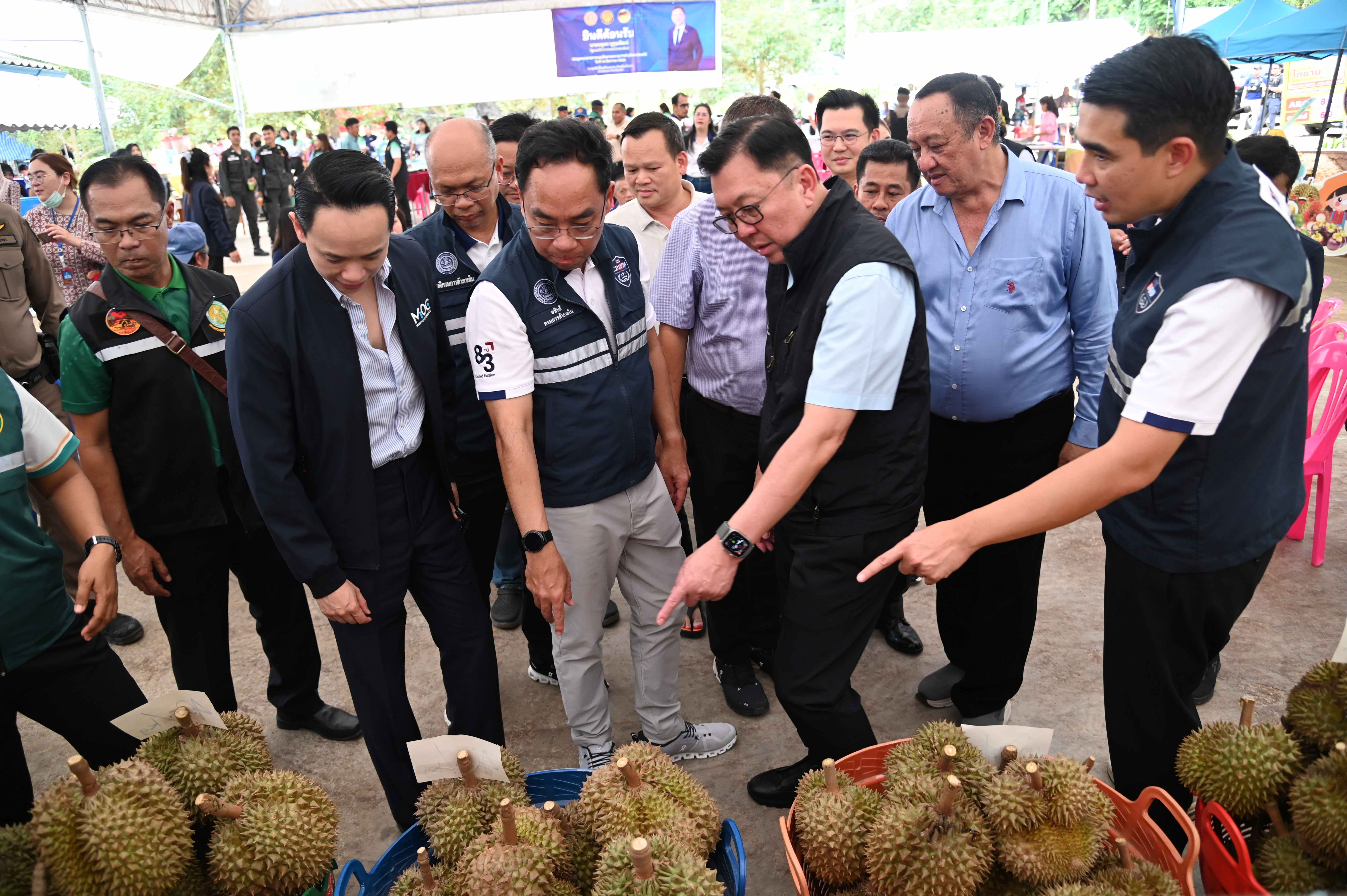 “พาณิชย์พึ่งได้” หนุนทุเรียนเบตง  ราคาขยับสูง เสริมเครือข่ายผู้ซื้อ–ผู้ขายเข้มแข็ง