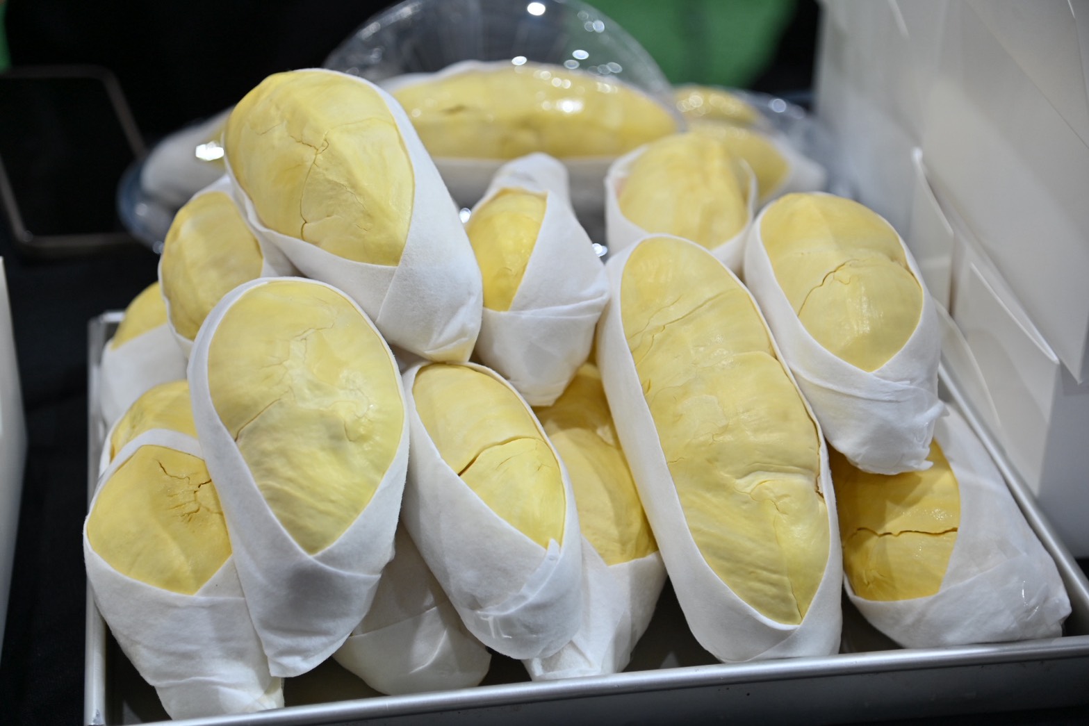 ข่าวเลขที่ 126/2569 “พาณิชย์” ผนึก CP Axtra เดินหน้าแคมเปญ “Thailand : The Land of Tropical Fruits” ดันทุเรียนไทยคุณภาพดีสู่ผู้บริโภคทั่วประเทศ พร้อมเร่งทำตลาดเชิงรุกดึงราคาก่อนผลผลิตออกสู่ตลาด  (1 พฤษภาคม 2569)
