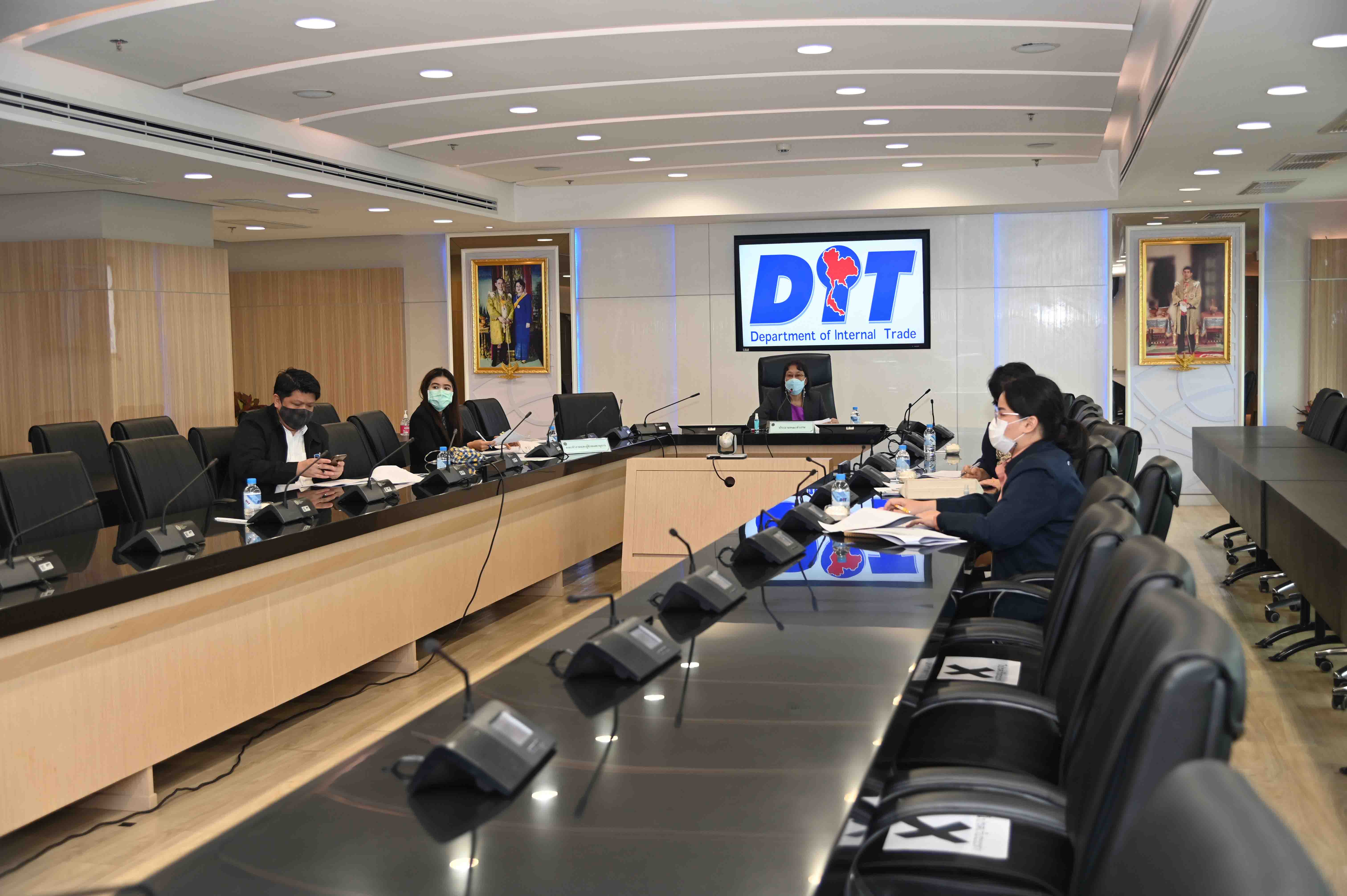 การประชุมคณะทำงานจัดทำแผนปฏิบัติการขับเคลื่อน การพัฒนาคนและผลิตภัณฑ์สินค้าข้าว พืชไร่และพืชสวน ครั้งที่ 2/2564