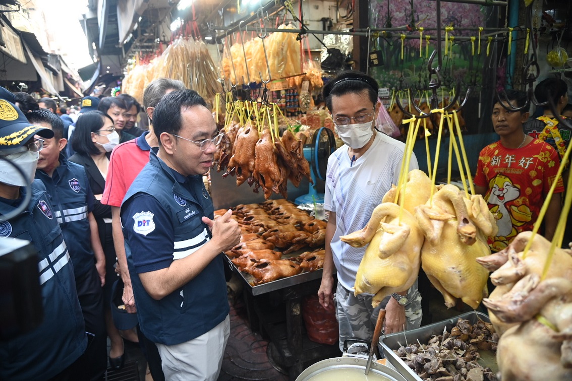 พาณิชย์ส่งเจ้าหน้าที่ออกตรวจเข้มช่วงตรุษจีน พร้อมเชื่อมโยงสินค้าปศุสัตว์ส่งตรงถึงมือผู้บริโภคทั่วประเทศ ลดรายจ่ายให้ประชาชน