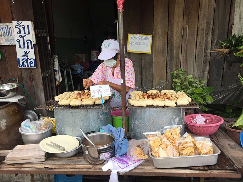 46504_แผงค้า ขนมหวาน.jpg