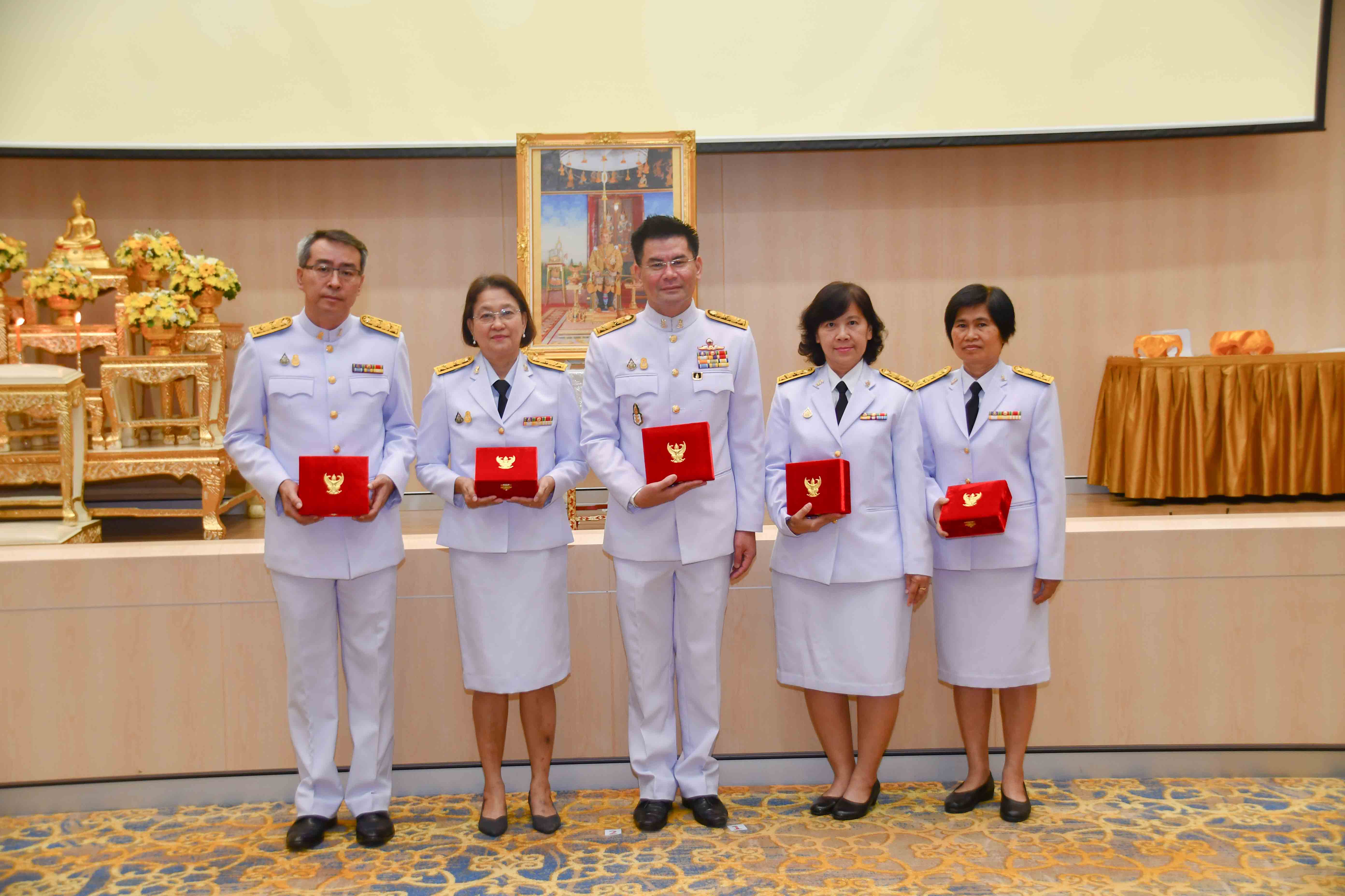 พิธีรับพระราชทานเครื่องราชอิสริยาภรณ์ชั้นสายสะพาย ประจำปี 2563