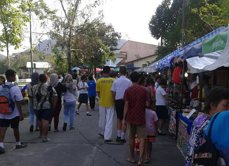 67616_บริเวณตลาด.jpg