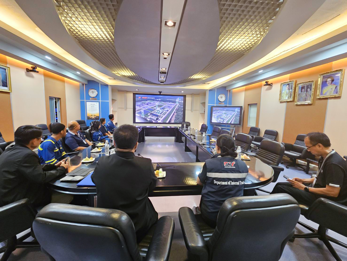 DIT เยี่ยมชมโรงงานแยกก๊าซ และตรวจสอบมิเตอร์เครื่องวัดก๊าซ