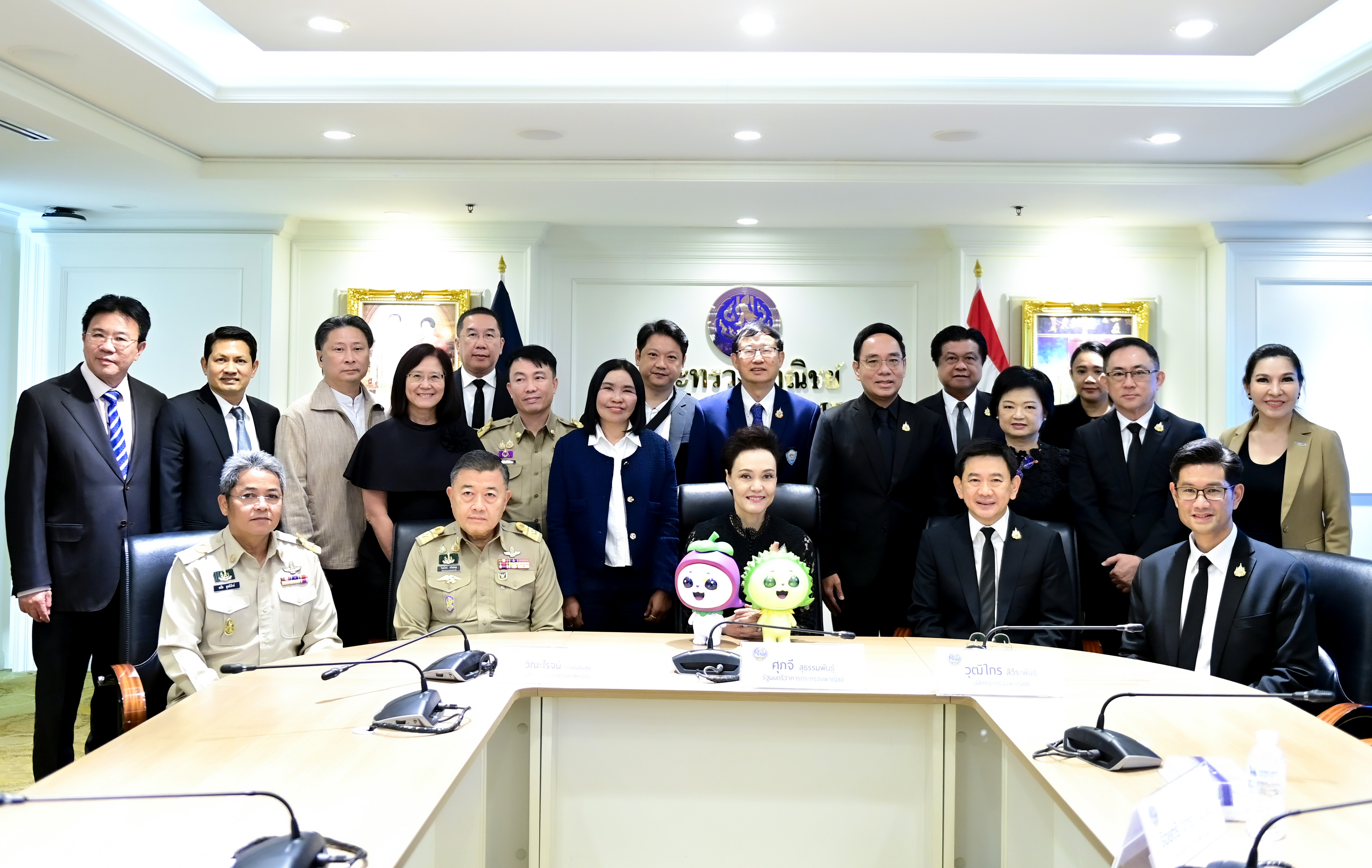 ข่าวเลขที่ 82/2569 พาณิชย์ ลุยแผนบริหารผลไม้ปี 69 ครบวงจรต้นน้ำ–ปลายน้ำ ดันตลาดในประเทศ–ส่งออก พร้อมวางยุทธศาสตร์สินค้าเกษตรยั่งยืน 5 ปี ยกระดับไทยสู่ผู้นำตลาดโลก พร้อมเตรียม kickoff  “Thailand : The Land of Tropical Fruits” (2 มีนาคม 2569)