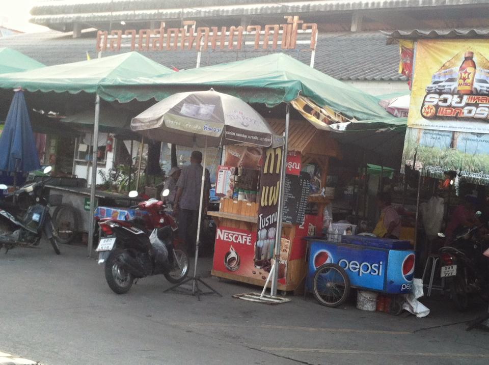 23366_ด้านหน้าตลาด.jpg