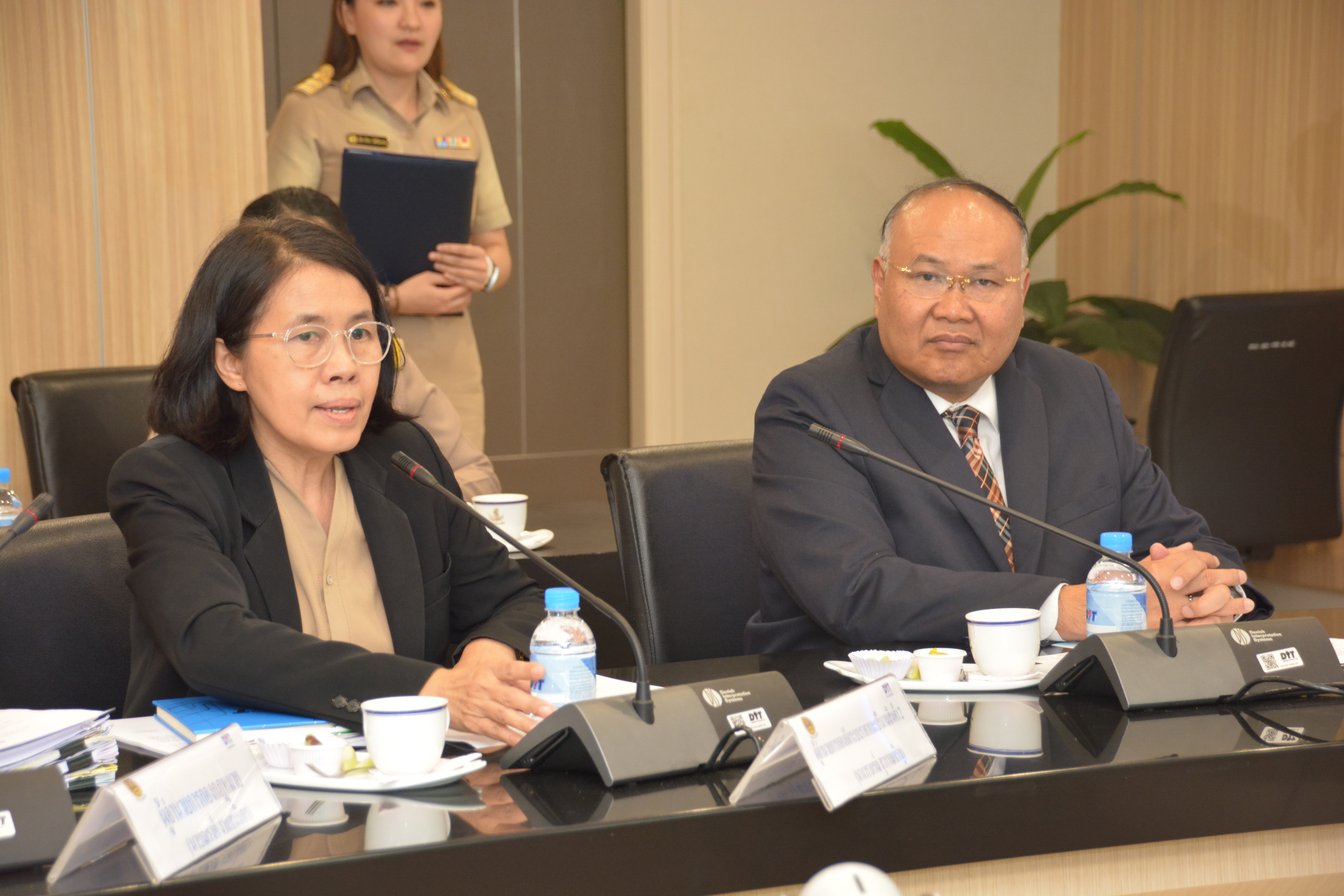 พิธีลงนามบันทึกข้อตกลงความร่วมมือ (MOU) แนวทางการวิเคราะห์โครงสร้างต้นทุนยา เวชภัณฑ์  บริการรักษาพยาบาล และบริการอื่นของสถานพยาบาล