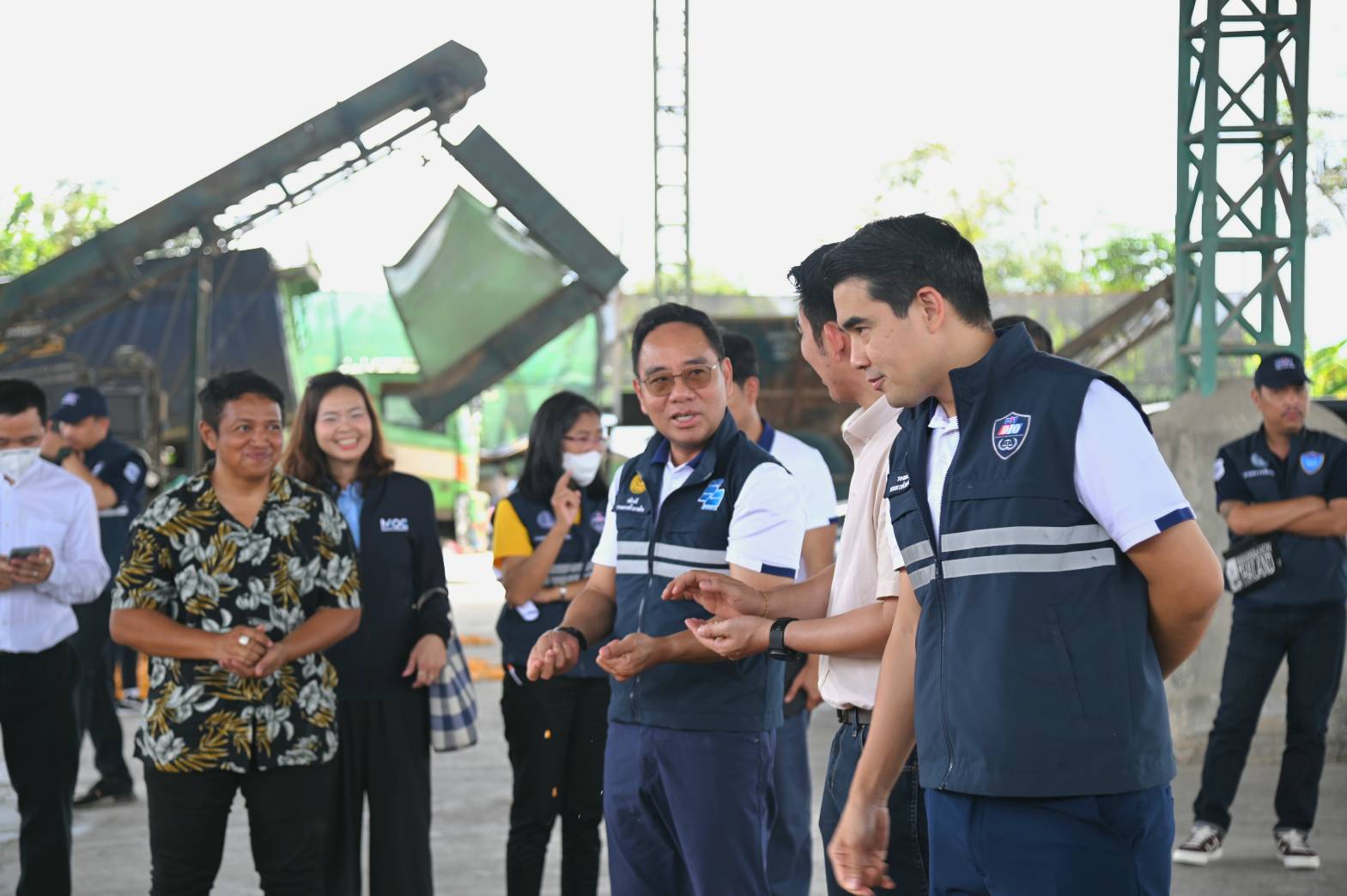 DIT ลงพื้นที่ตรวจสอบติดตามสถานการณ์การรับซื้อข้าวโพดเลี้ยงสัตว์