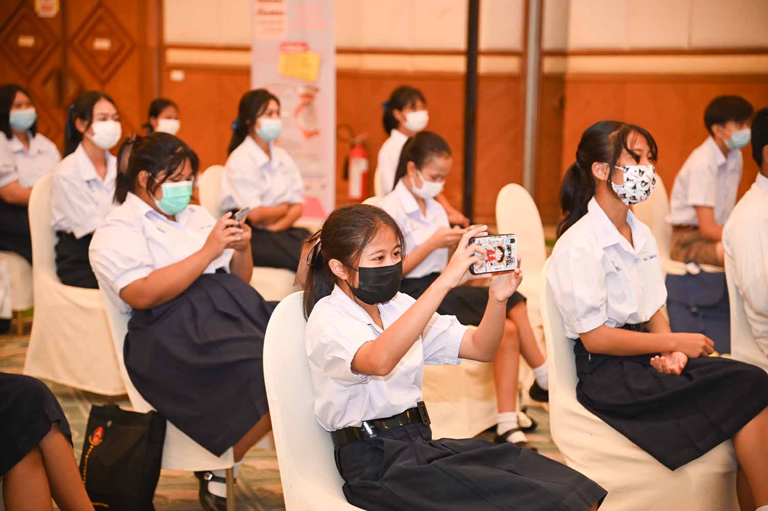 พิธีมอบรางวัลการประกวดคลิปวิดีโอสั้นโครงการพลังเครือข่ายเยาวชนกรมการค้าภายใน