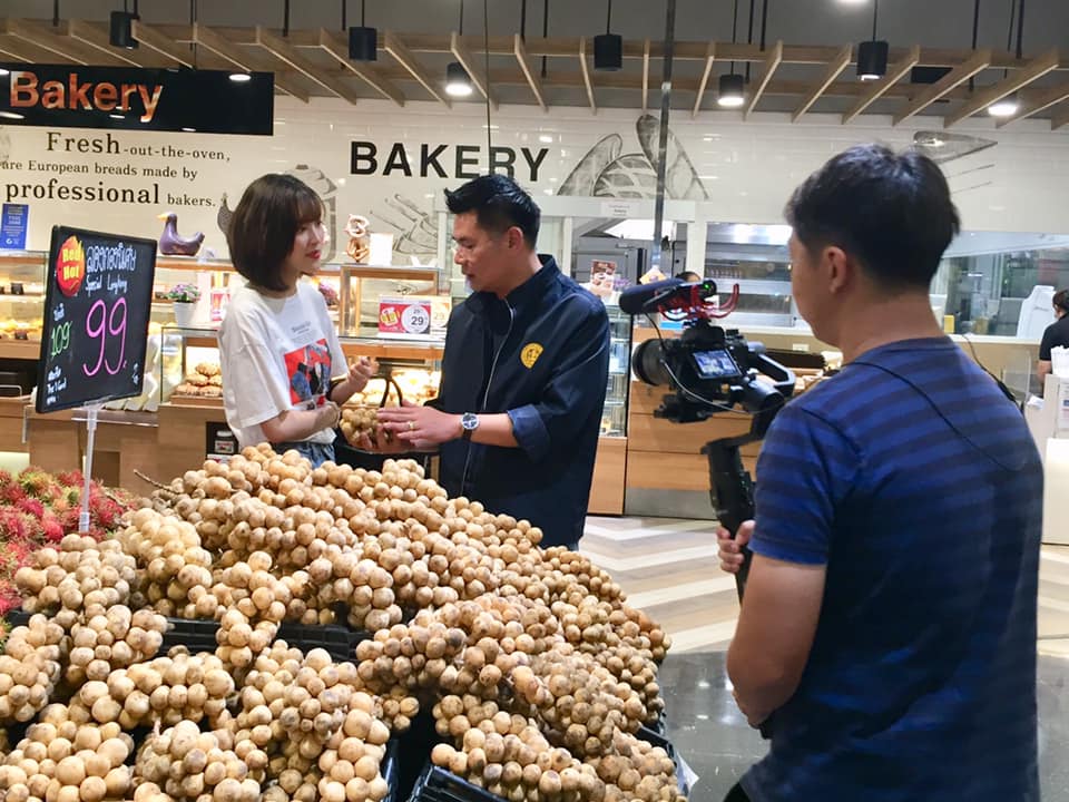 รองอธิบดีกรมการค้าภายใน ประชาสัมพันธ์รณรงค์การบริโภคผลไม้ไทย
