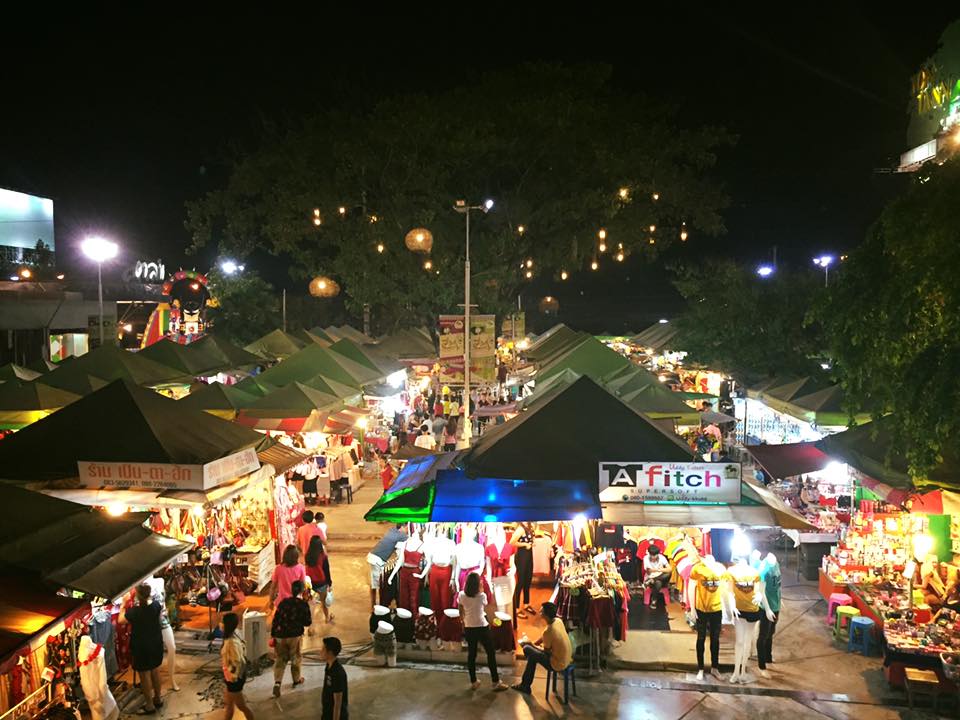 10967_บริเวณตลาดตอนกลางคืน.jpg