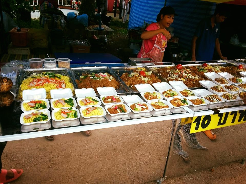 33996_แผงค้า ด้านหน้าตลาด.jpg