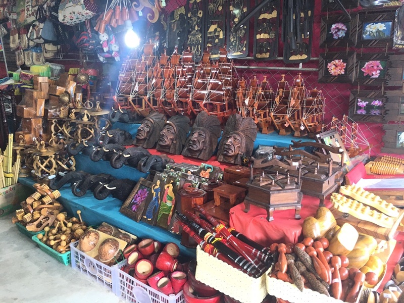 21838_แผงค้า สินค้าหัตถกรรม.jpg
