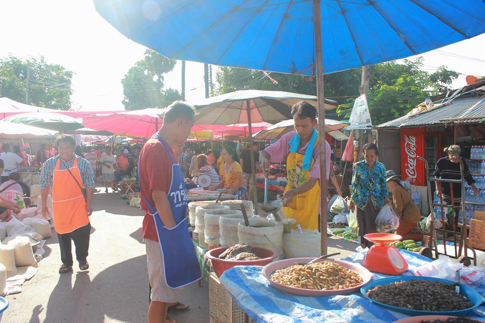 33793_แผงค้า หน้าตลาด.jpg
