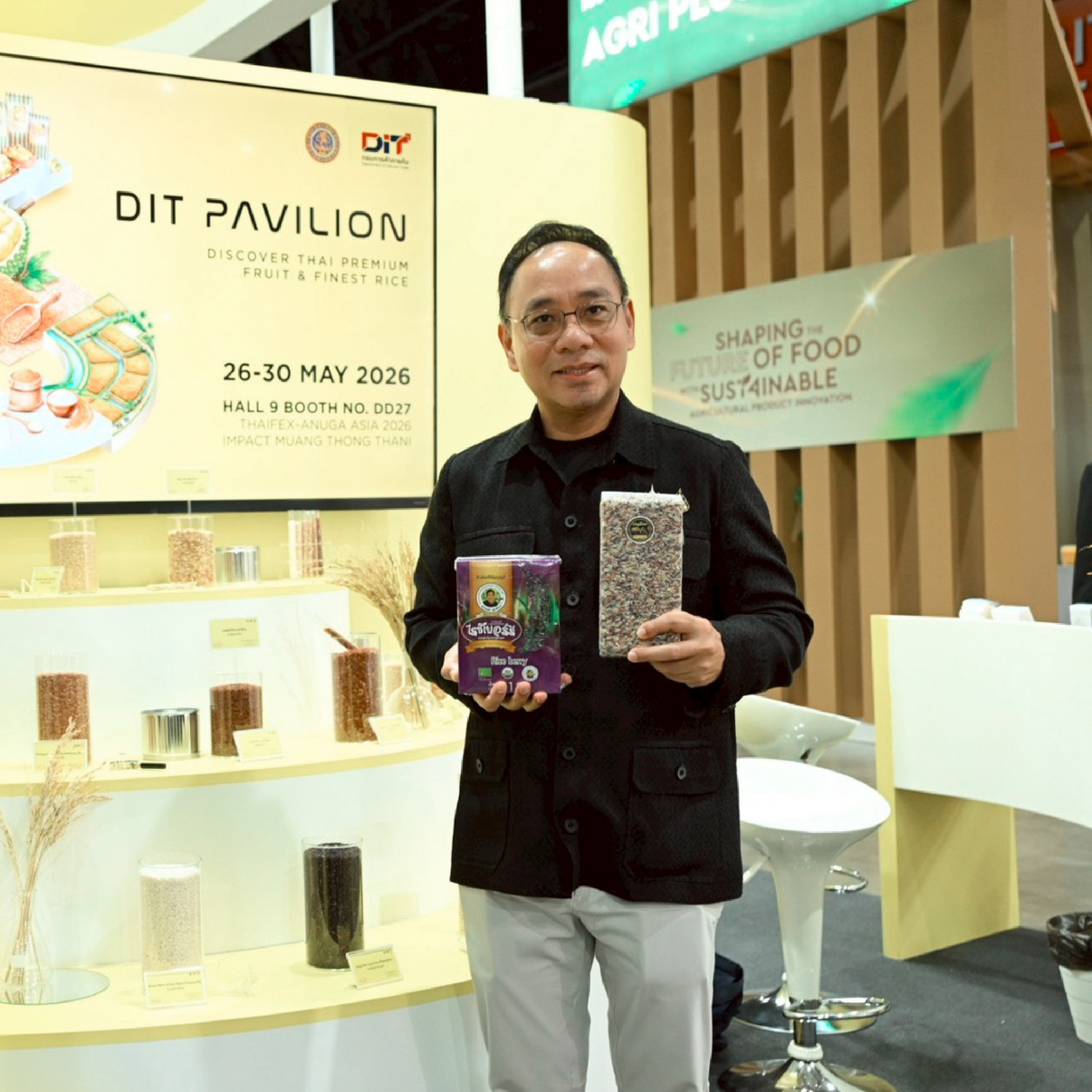 ข่าวเลขที่ 153/2569 สินค้าเกษตรพรีเมียมไทยมาแรง DIT Pavilion กวาดยอดขายใน THAIFEX กว่า 334 ล้านบาท ดึงผู้ซื้อทั่วโลก สนใจทุเรียนซูเปอร์จิ๋วต่อยอดส่งออกญี่ปุ่น (2 มิถุนายน 2569)