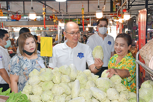พาณิชย์ลงตรวจตลาดสด ติดตามราคาอย่างใกล้ชิดช่วงสงกรานต์