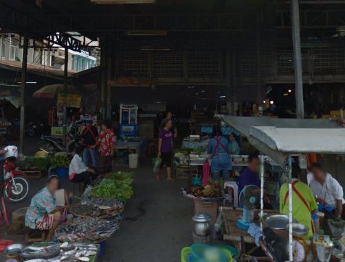 44740_ร้านค้าด้านหน้าตลาด.JPG