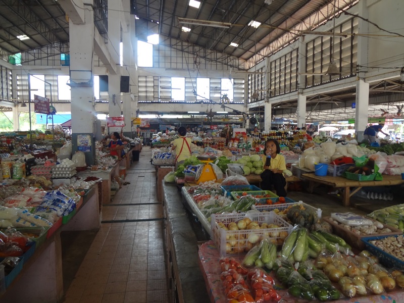 11385_บริเวณภายในตลาด.jpg