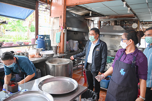 ตรวจติดตามโครงการร้านอาหารธงฟ้าราคาประหยัด