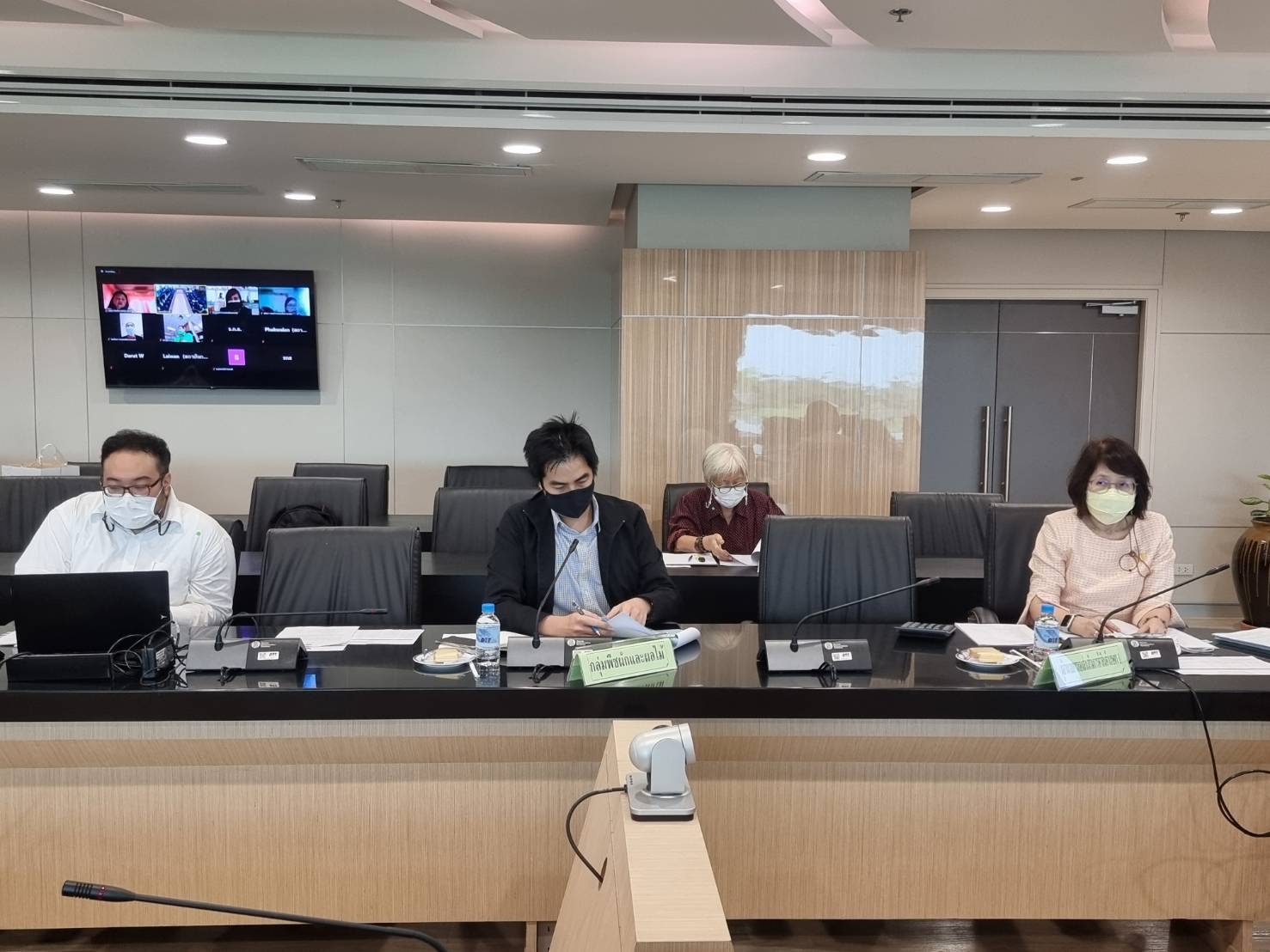 การประชุมคณะทำงานขับเคลื่อนกิจกรรมเสริมสภาพคล่องการรับซื้อผลไม้ภายใต้โครงการบริหารจัดการผลไม้ ปี 2564