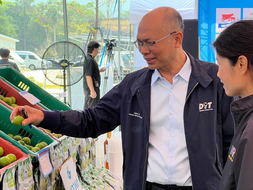 ธงฟ้าราคาประหยัด ต้อนรับวันแรงงาน @ ชลบุรี