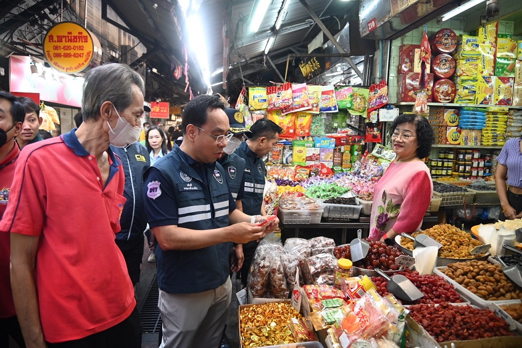 พาณิชย์ส่งเจ้าหน้าที่ออกตรวจเข้มช่วงตรุษจีน พร้อมเชื่อมโยงสินค้าปศุสัตว์ส่งตรงถึงมือผู้บริโภคทั่วประเทศ ลดรายจ่ายให้ประชาชน