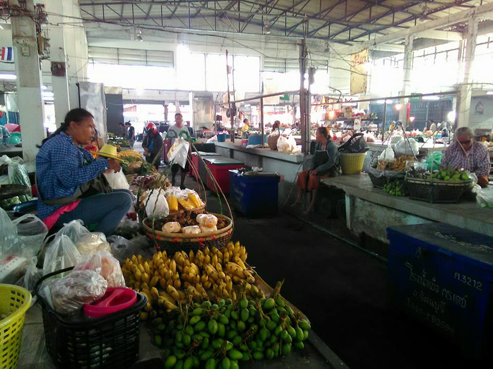 23095_แผงค้า ในตลาด.jpg