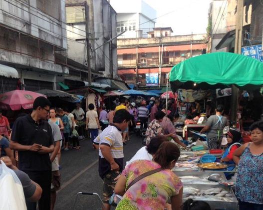 44542_ด้านหน้าตลาด.JPG