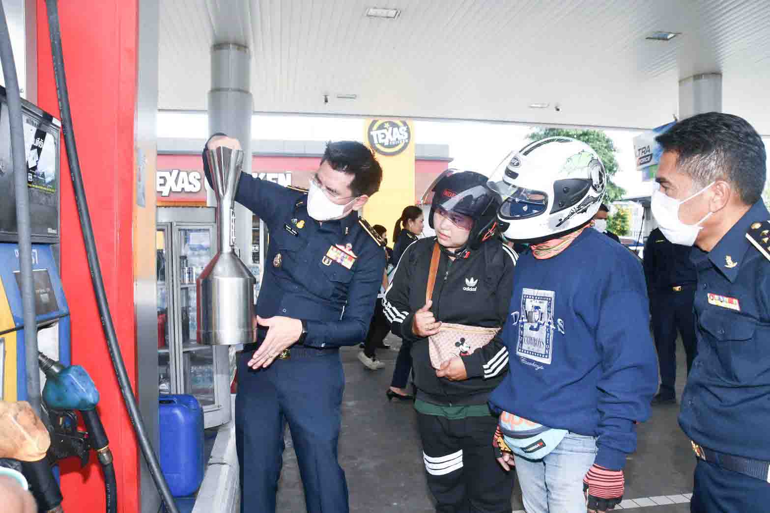 กรมการค้าภายในลงพื้นที่ตรวจสอบช่วงเทศกาลสงกรานต์