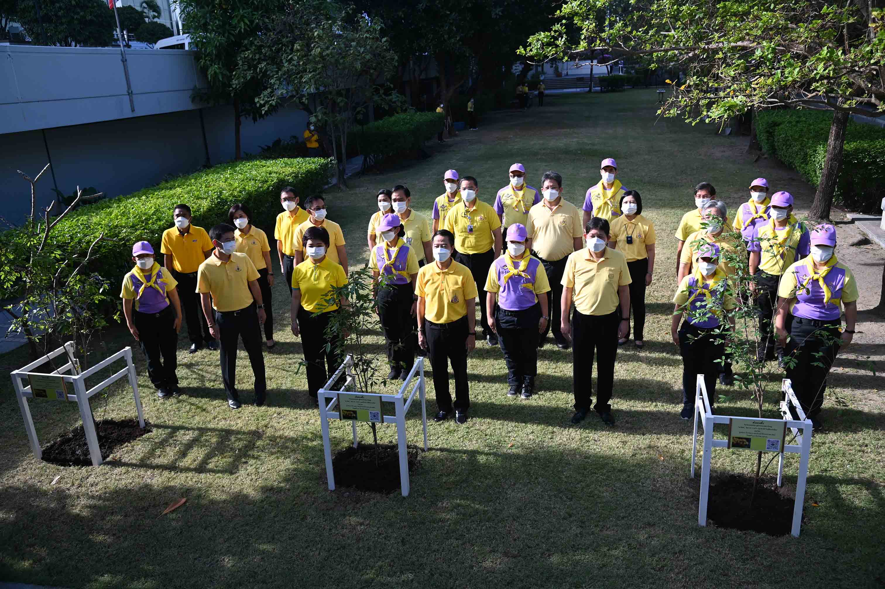 รองอธิบดีกรมการค้าภายใน ร่วมกิจกรรม “พาณิชย์...จิตอาสา ร่วมใจ ปลูกต้นไม้ รักษ์สิ่งแวดล้อม” 