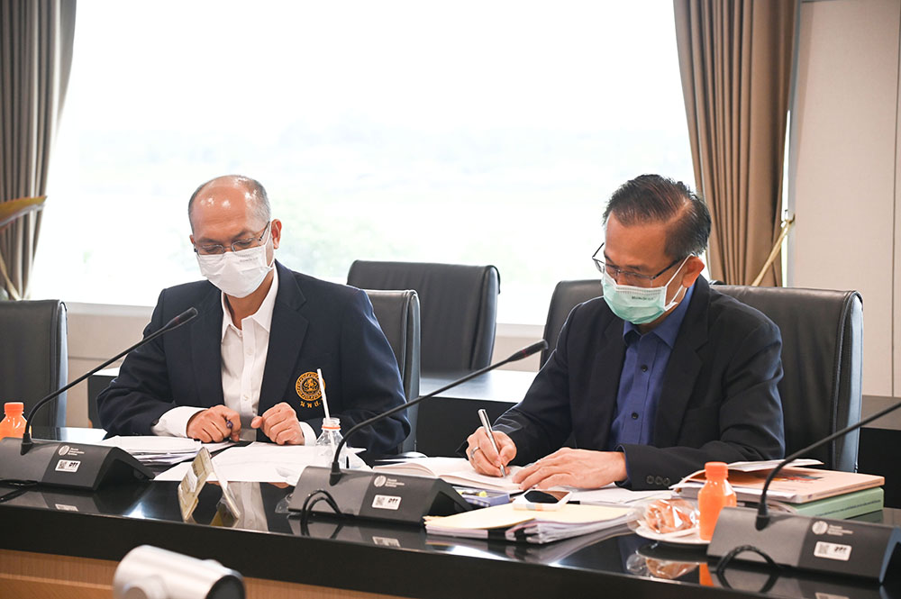 ประชุมหารือติดตามสถานการณ์ราคาไก่เนื้อ