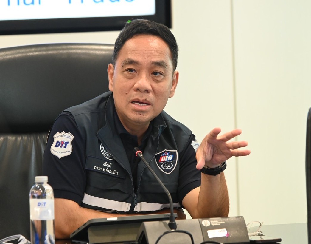 ข่าวเลขที่ 46/2569 พาณิชย์ เชือด ร้านค้าธงฟ้าฯ ฝ่าฝืนกฎหมาย–บวกภาษีมูลค่าเพิ่มโดยไม่ปิดป้ายราคา ปรับทันที 10,000 บาท ย้ำ “ห้ามเอาเปรียบประชาชนเด็ดขาด” (3 ธันวาคม 2568)