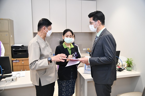 กรมการค้าภายในตรวจสอบการแสดงราคายาและค่าบริการทางการแพทย์โรงพยาบาลเอกชน