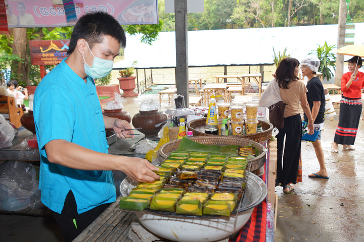 588_อาหารและขนมพื้น 2.jpg