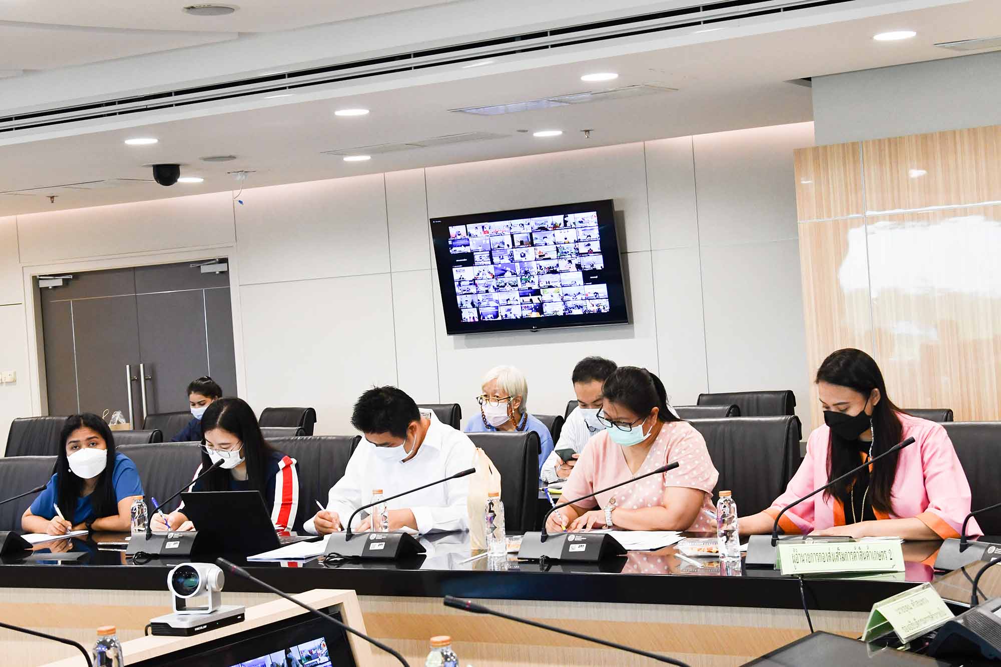 กรมการค้าภายใน ประชุมติดตามสถานการณ์ราคาผักร่วมกับพาณิชย์จังหวัดทั่วประเทศ