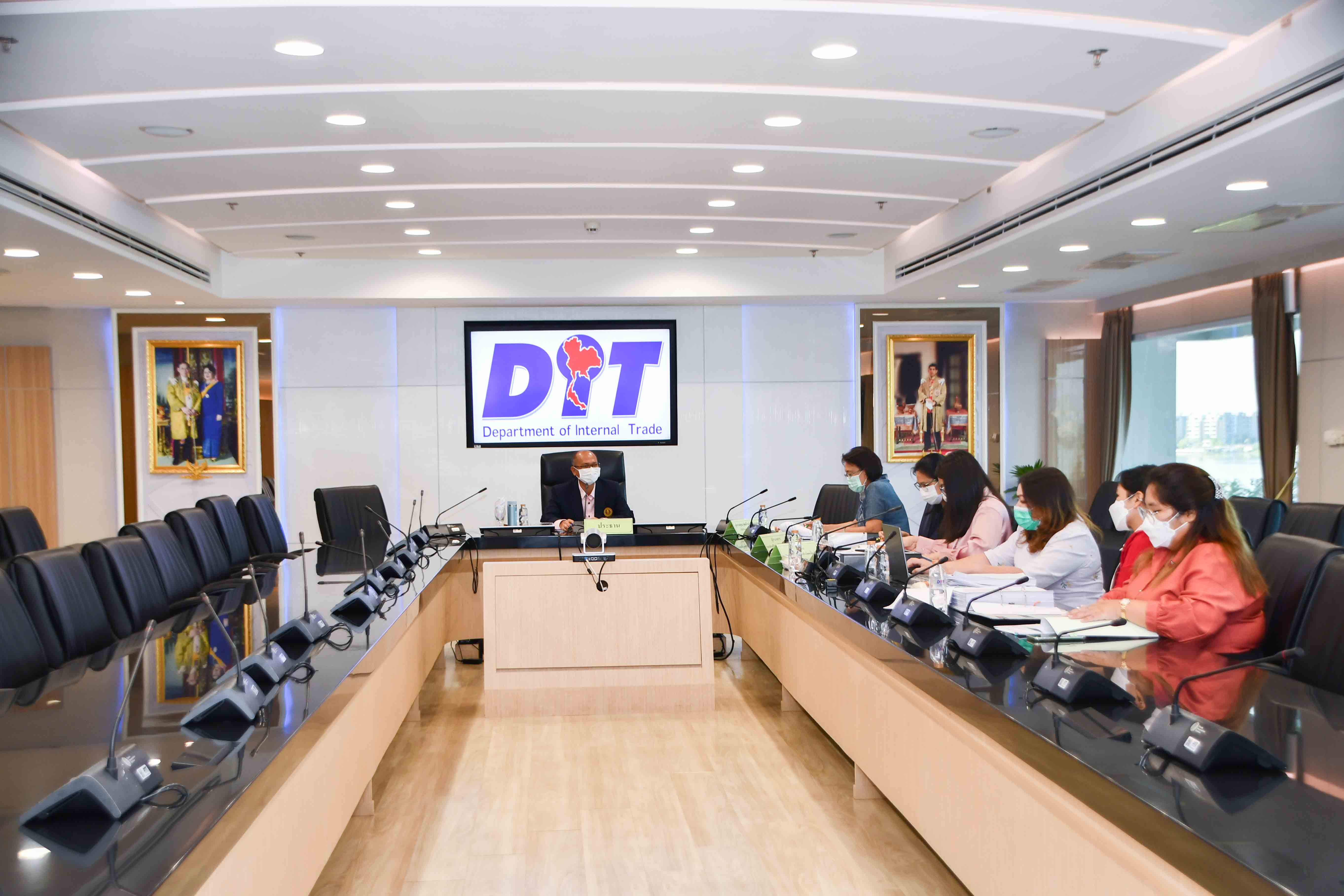 การประชุมคณะทำงานตรวจสอบเอกสารหลักฐานการขอรับเงินชดเชยดอกเบี้ยในการเก็บสต๊อกมันสำปะหลัง