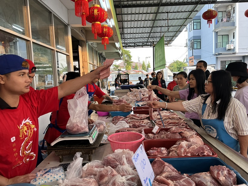 พาณิชย์สืบสานเทศกาลตรุษจีน เชื่อมโยงการจำหน่ายสินค้าปศุสัตว์และสัตว์น้ำ 