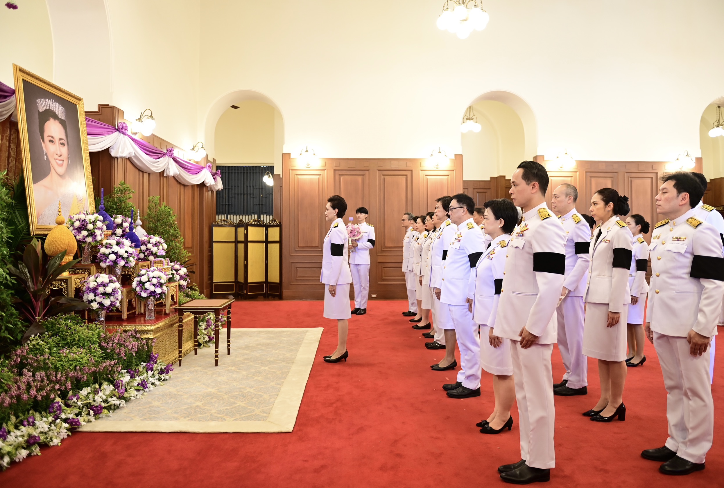 DIT ร่วมลงนามถวายพระพร  สมเด็จพระนางเจ้าฯ พระบรมราชินี 