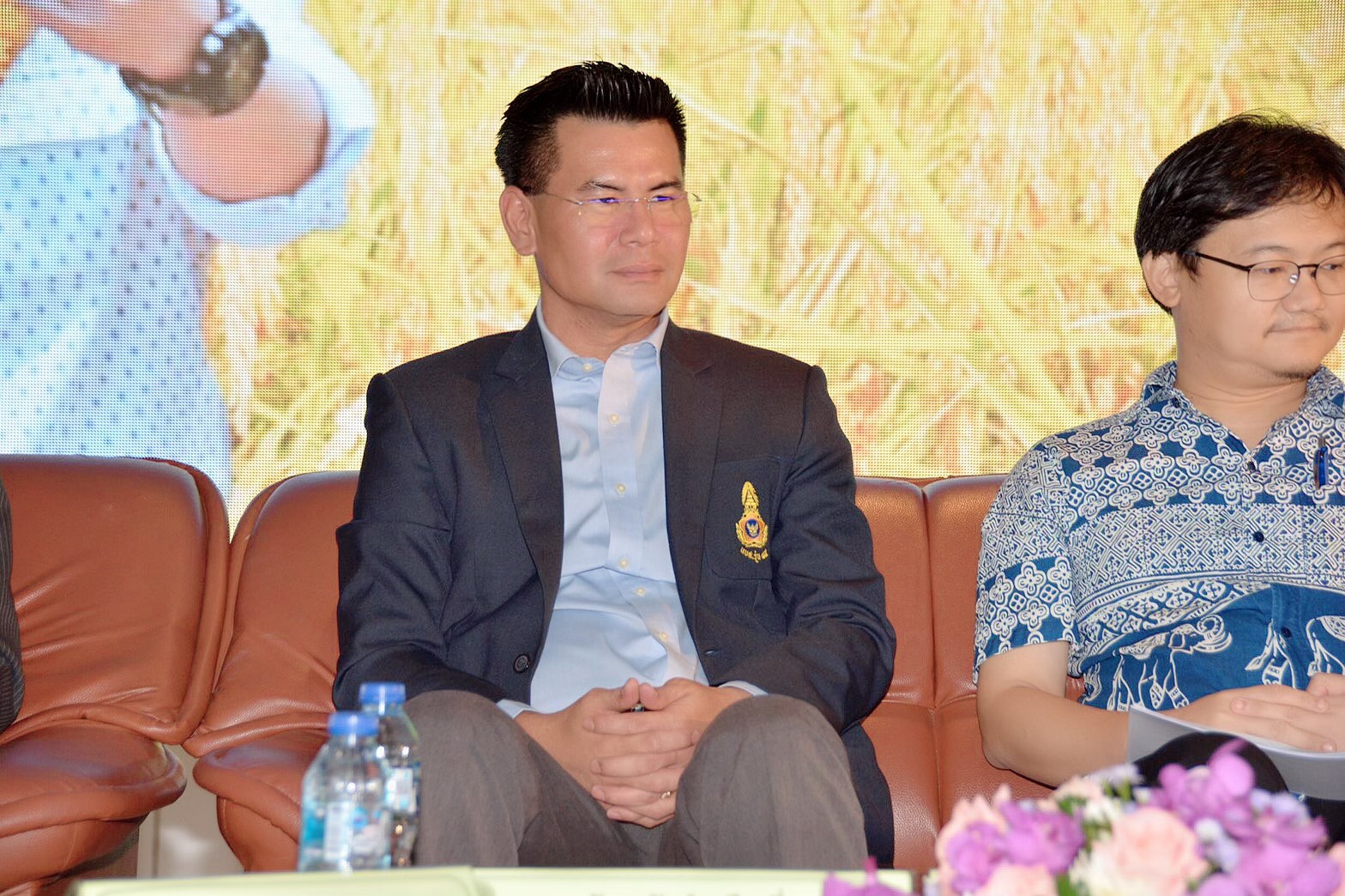 รองอธิบดีกรมการค้าภายใน  ประชุมชี้แจงเพื่อสร้างการรับรู้โครงการประกันรายได้เกษตรกรผู้ปลูกข้าว